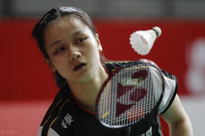 日本羽毛球队轻取泰国羽毛球队，辛杜绝境逆转