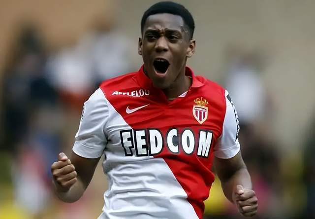 比利时强势利物浦，马夏尔关键制胜