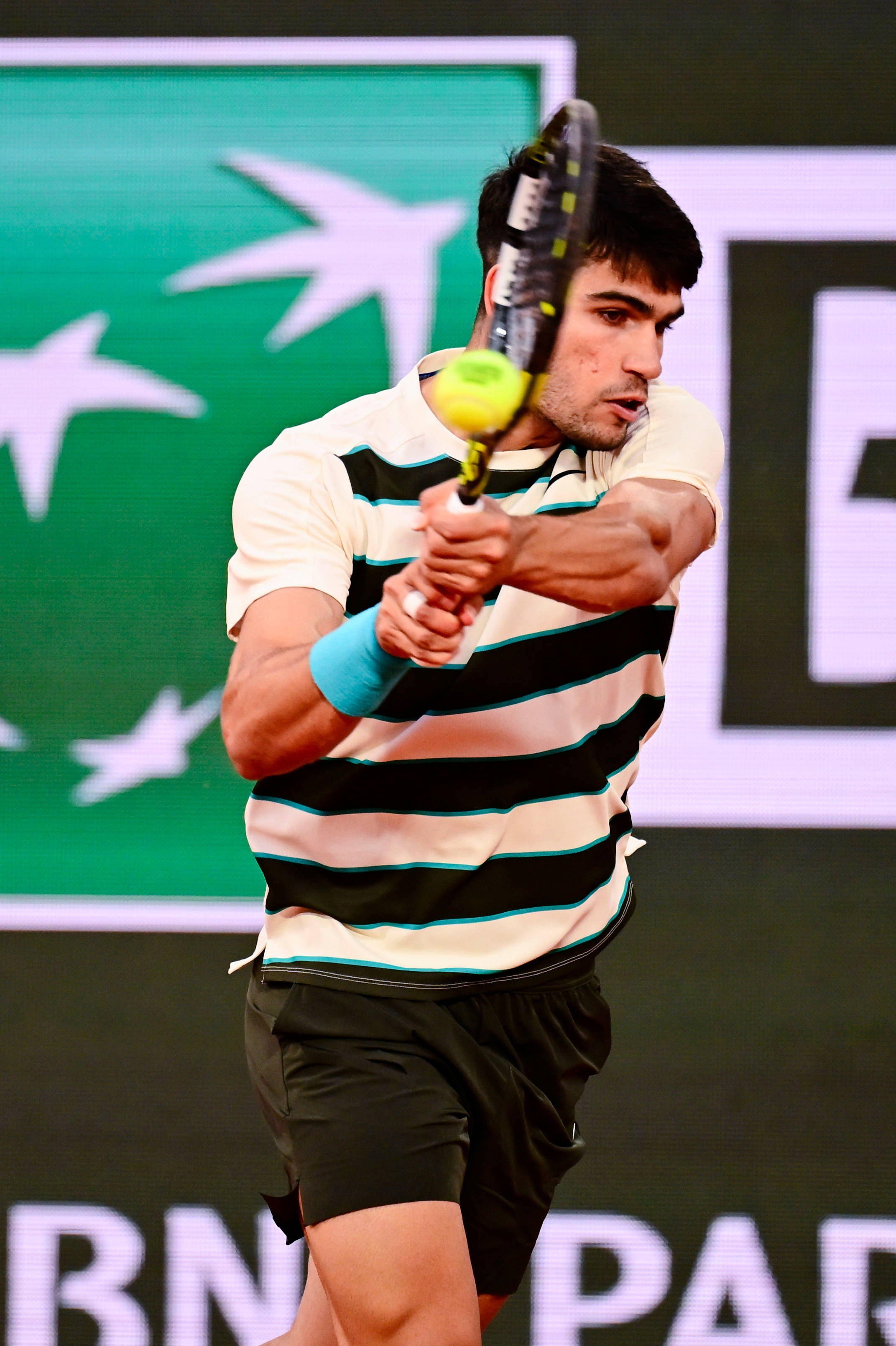 法国网球队逆转美国网球队,阿尔卡拉斯送出助攻 法国网球队逆转美国网球队,阿尔卡拉斯送出助攻