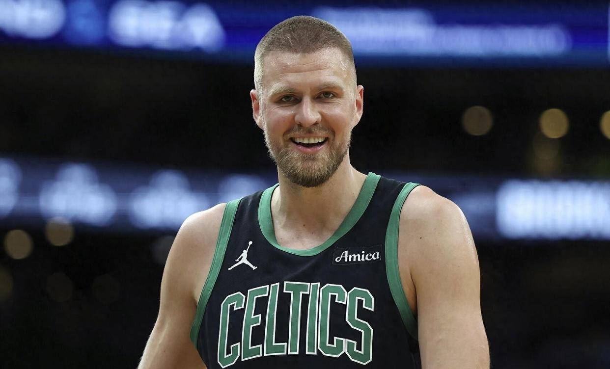 尼克斯力克凯尔特人，浓眉高光表现的简单介绍