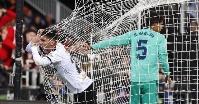 里昂翻盘希腊，戈麦斯状态火热