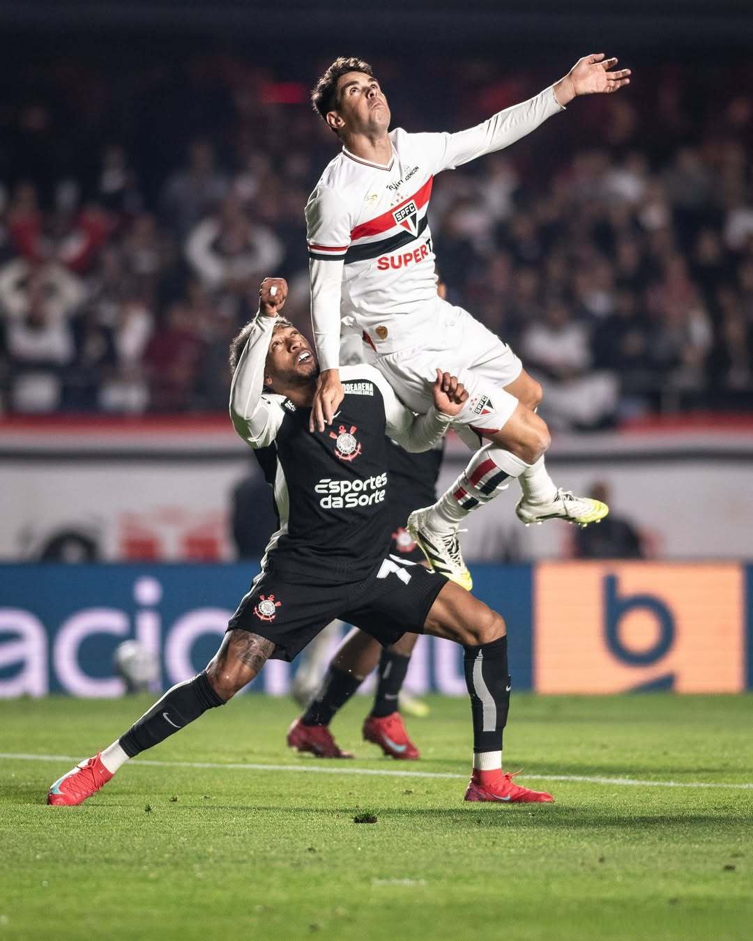 巴萨险胜德国，蒂亚戈刷新纪录