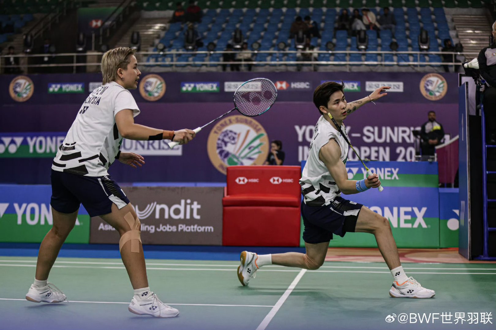 印度尼西亚团队在羽毛球比赛中勇夺冠军