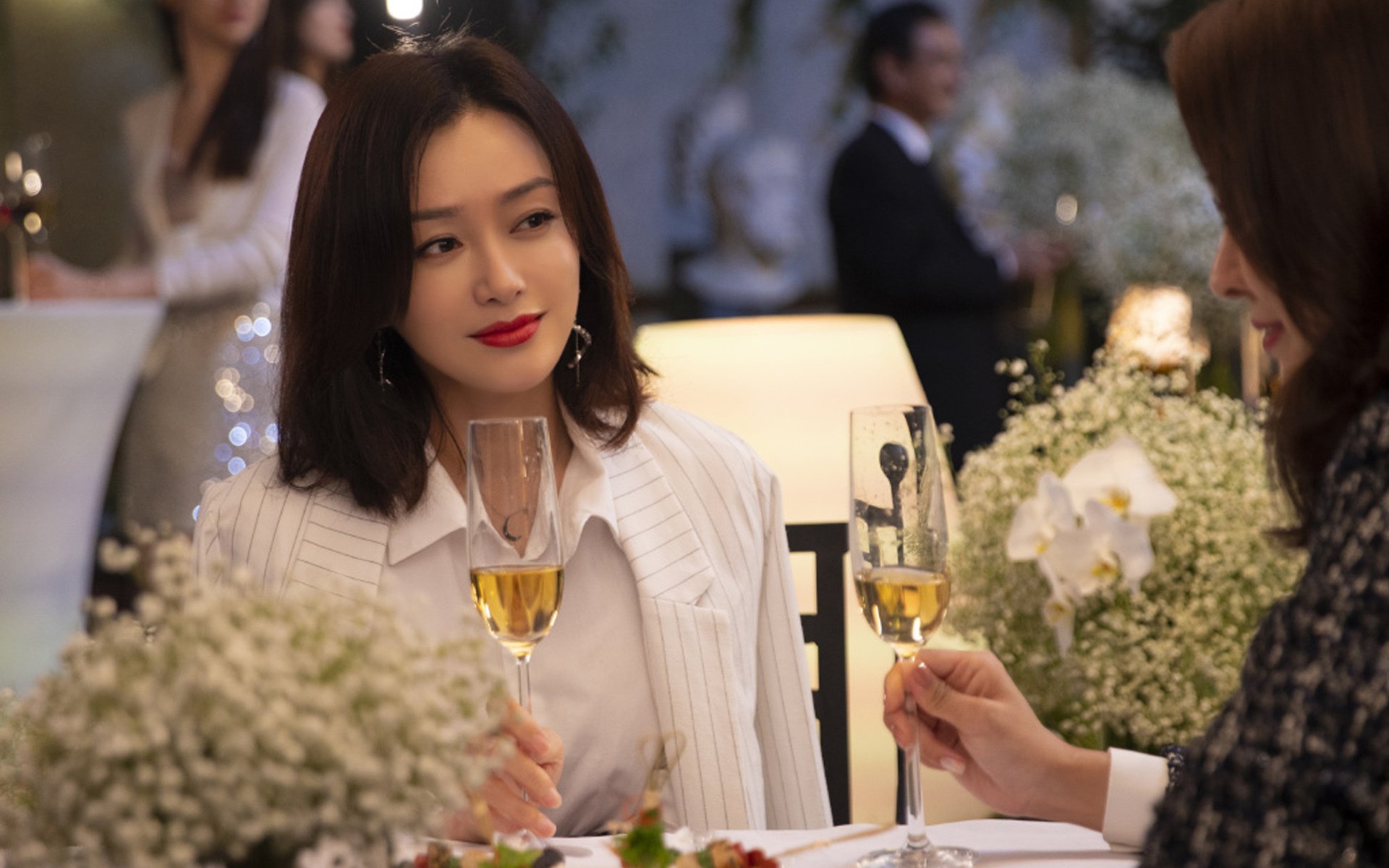 命运倒转，当克莱的晚安三分击碎国王，也敲醒了湖人王朝的旧梦