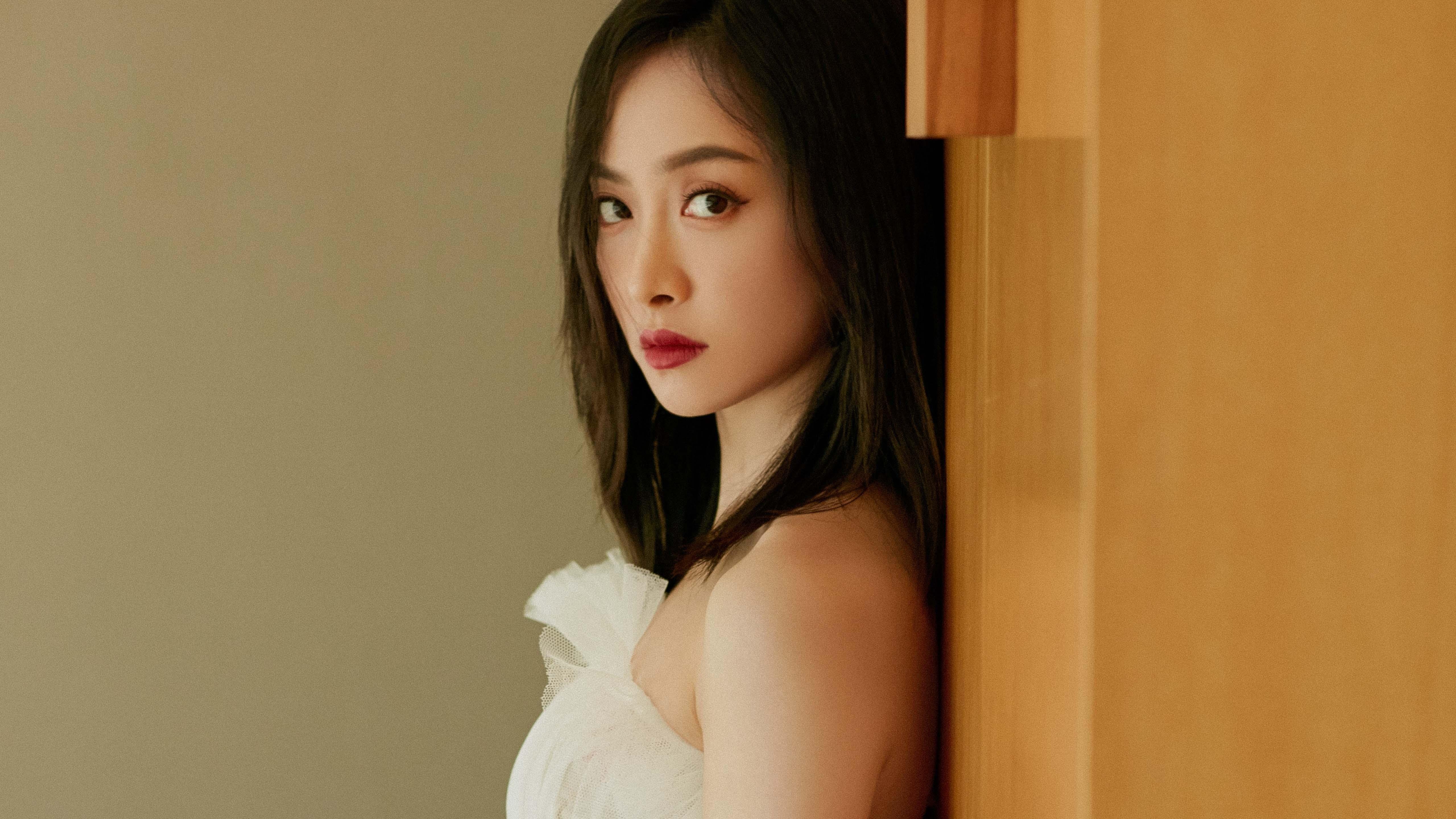 北欧神锋单挑双雄,哈兰德如何在墨西哥与英格兰的围猎中扛起全队