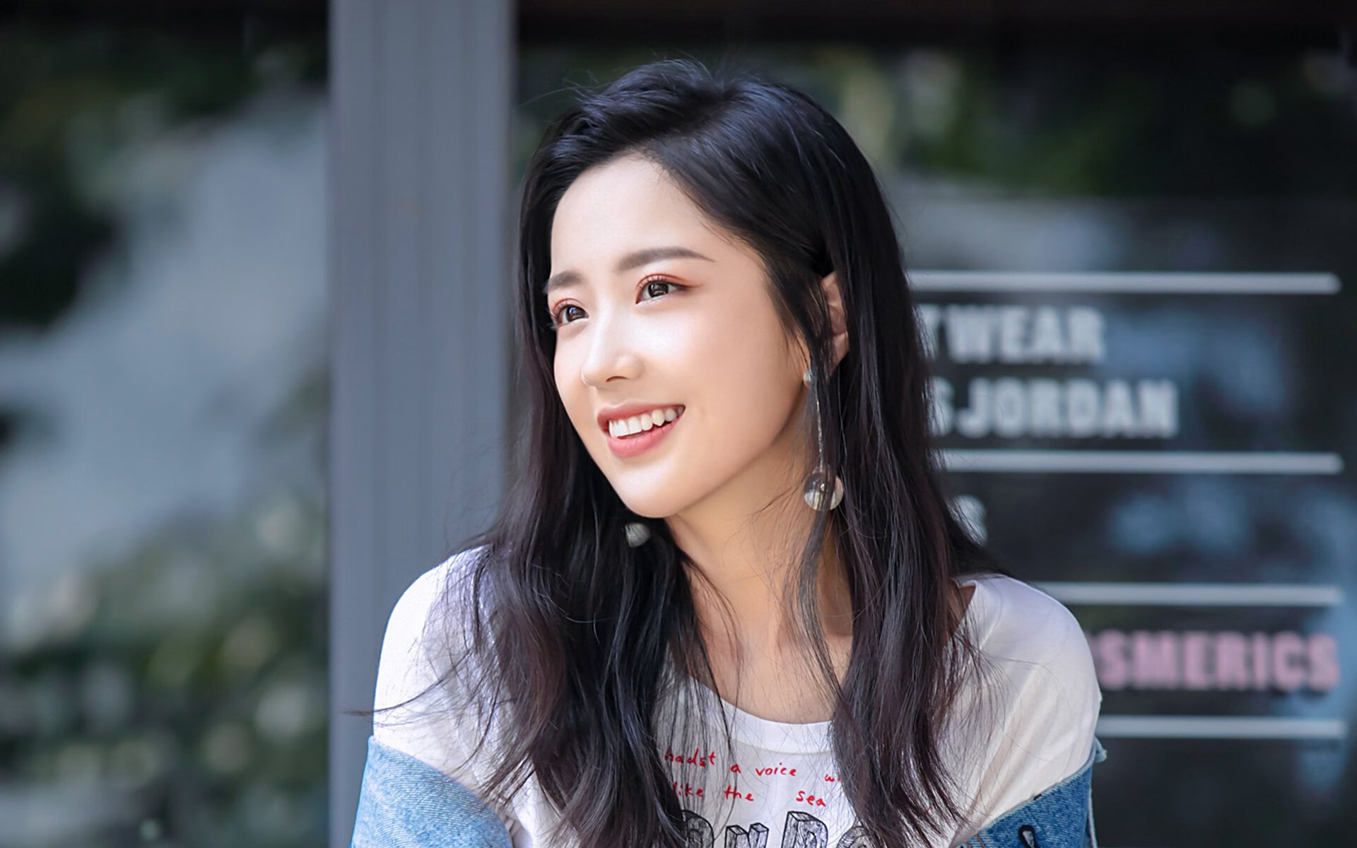 胜利的两种面孔,当加纳淘汰南非,阿尔瓦雷斯接管拳台