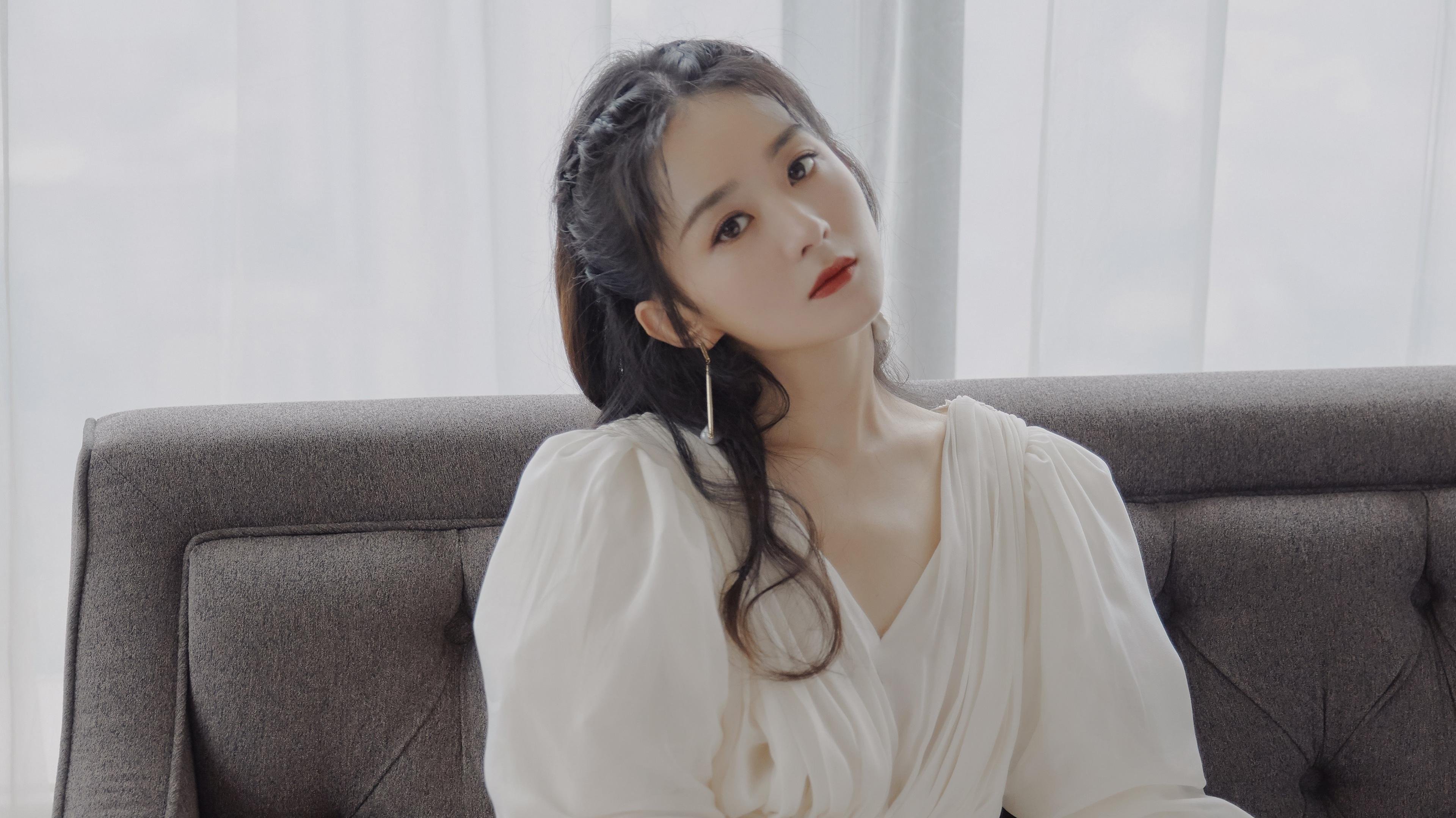 钢与焰,两场胜利揭示的人类精神密码